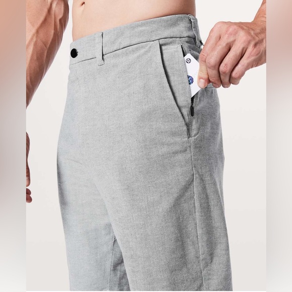 Lululemon Men’s Commission Short Relaxed Qwick Oxford 11" inseam Black/White 32 - Picture 4 of 13